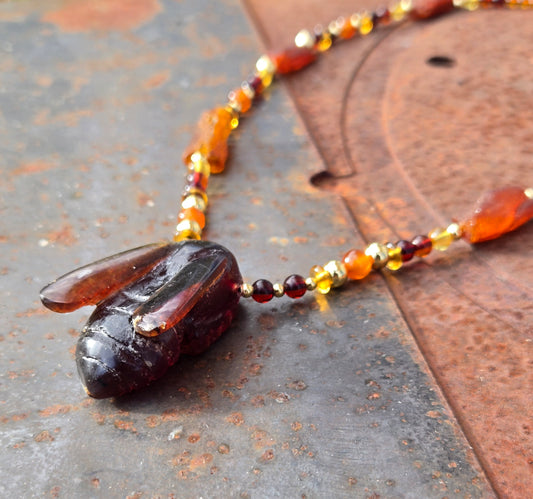 Amber Bumblebee with Amber Ombre Necklace