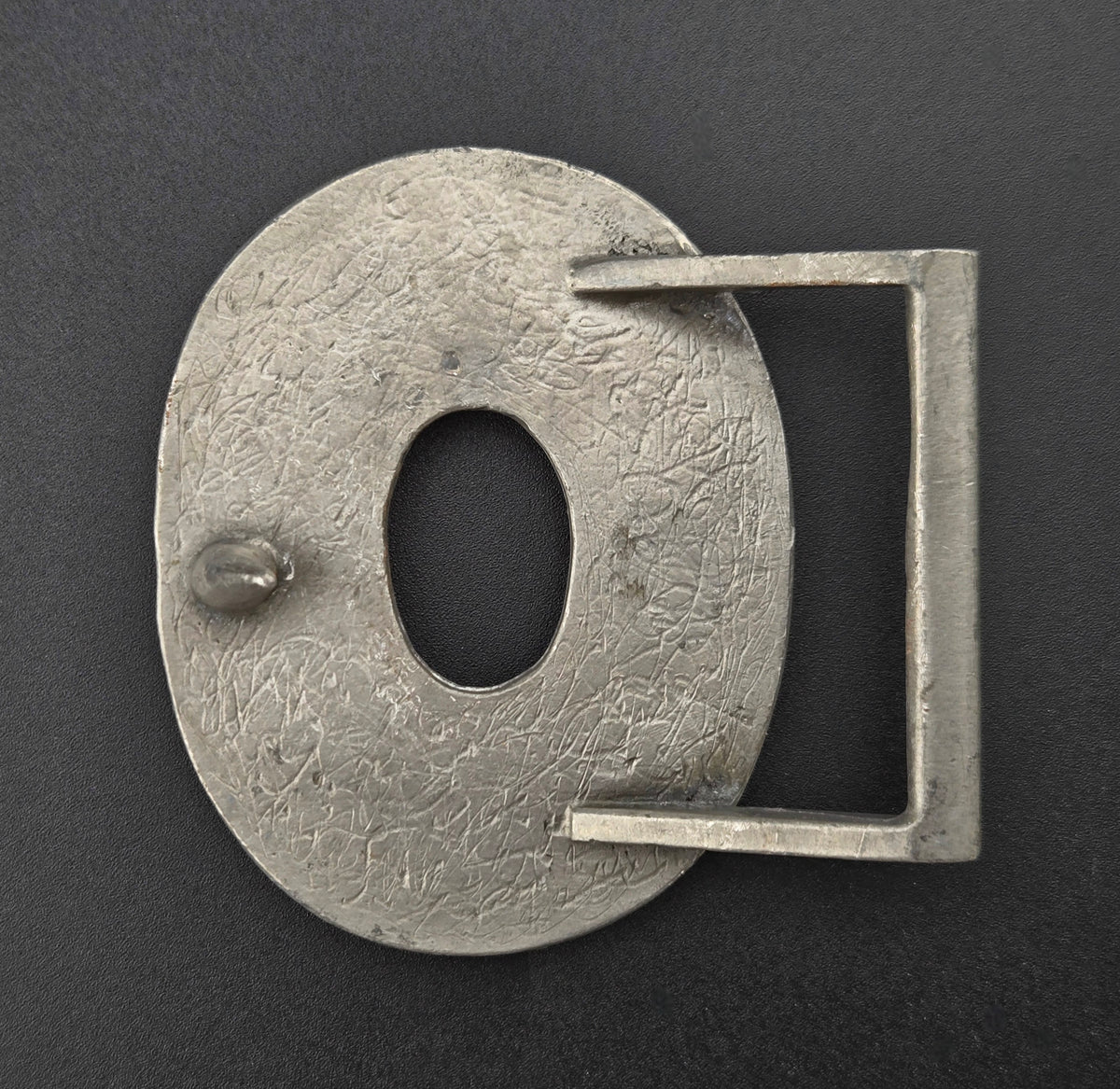 Vintage pewter belt buckle blank, fits a 42.6 × 28.8mm cabochon, 2.25" × 2.75" face