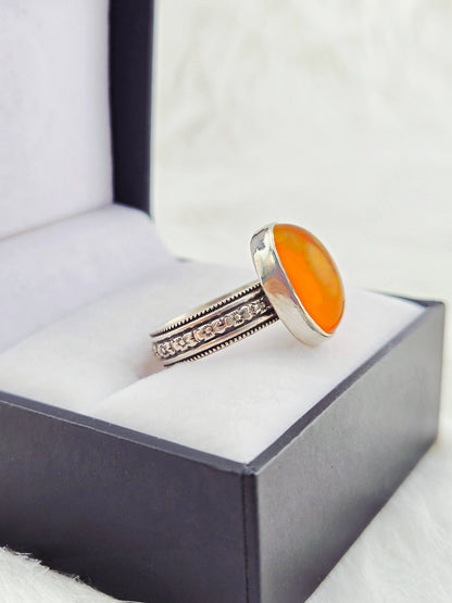 Mexican Fire Opal Ring - Sterling Silver Patterned Band (Size 9)