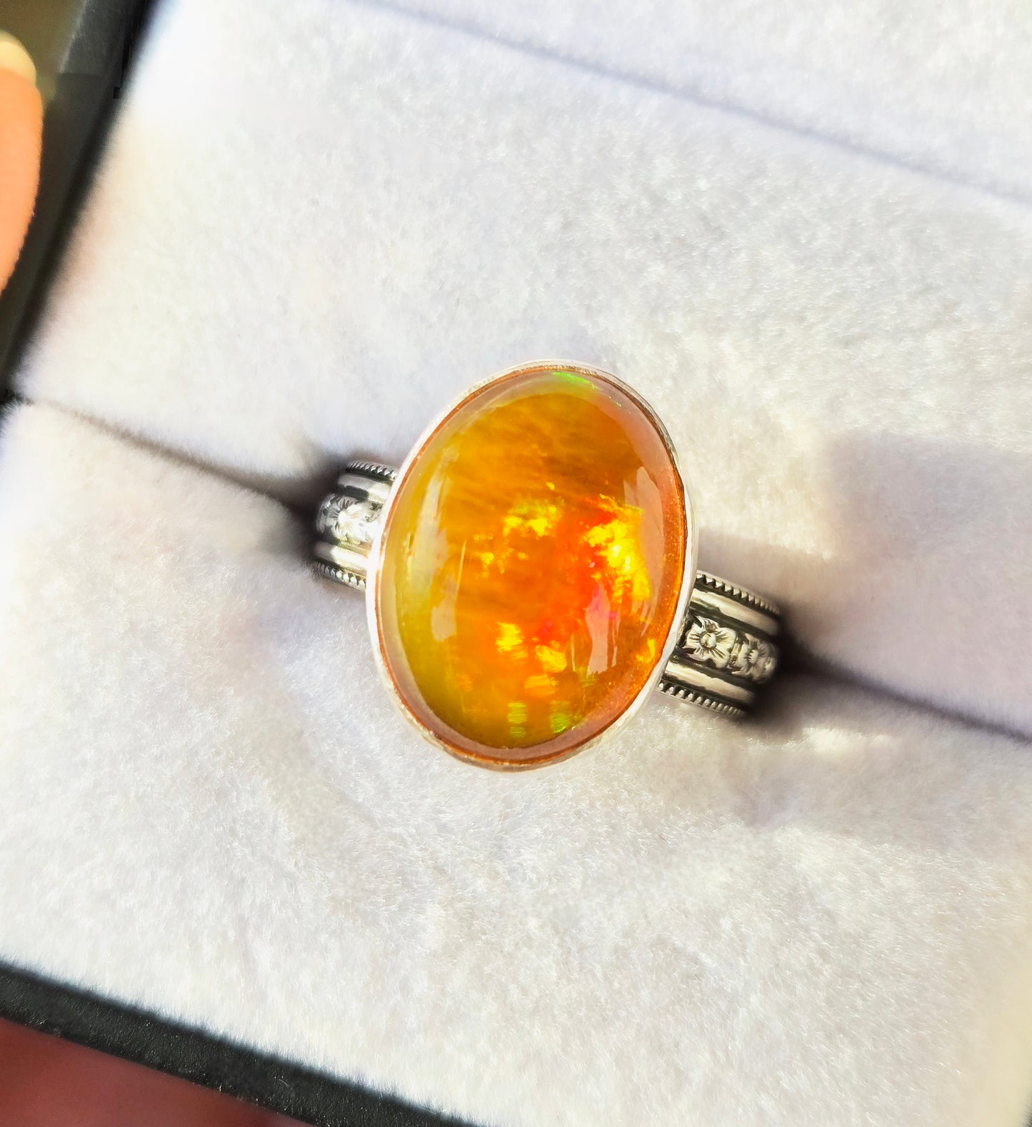 Mexican Fire Opal Ring - Sterling Silver Patterned Band (Size 9)