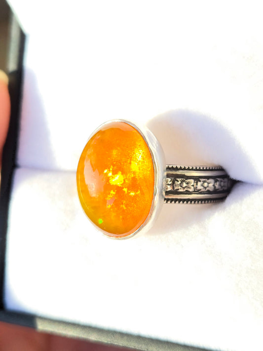Mexican Fire Opal Ring - Sterling Silver Patterned Band (Size 9)