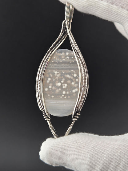 Hand cut Agate Pendant in .925 Sterling Silver