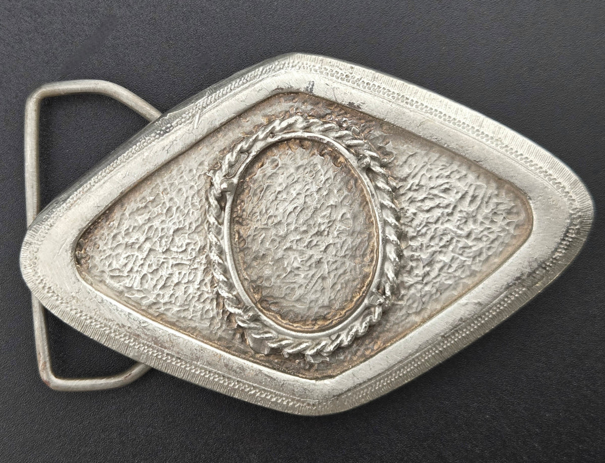 Vintage pewter belt buckle blank, fits a 23 × 30.7mm cabochon, 3.5" × 2.25" face