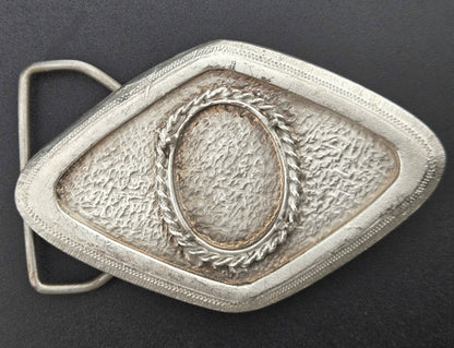 Vintage pewter belt buckle blank, fits a 23 × 30.7mm cabochon, 3.5" × 2.25" face