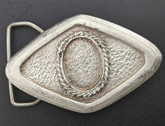 Vintage pewter belt buckle blank, fits a 23 × 30.7mm cabochon, 3.5" × 2.25" face