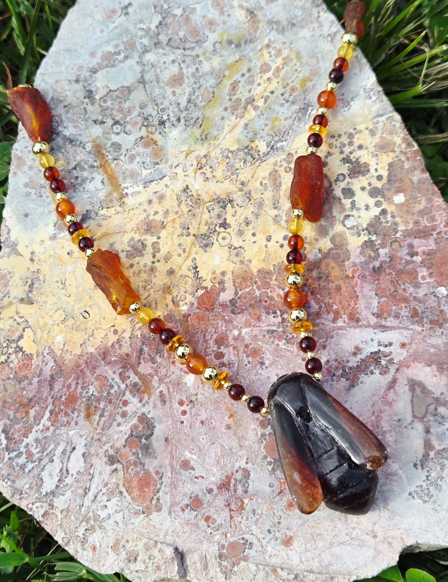 Amber Bumblebee with Amber Ombre Necklace