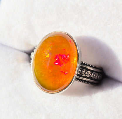 Mexican Fire Opal Ring - Sterling Silver Patterned Band (Size 9)
